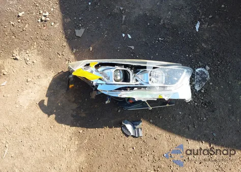 2018 Ford Escape Titanium z USA, uszkodzony, nr VIN 1FMCU0J91JUA20004